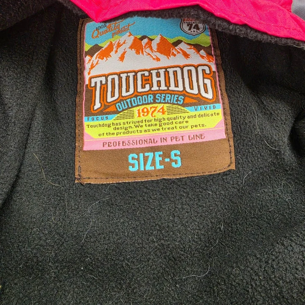 Touchdog Blackshark 700 Outdoor Series Dog Coat Red Grey Fleece Lined‎ Small
